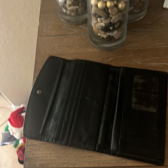 Bueno monogram wallet . Looks like vintage to me . Gray and black - Picture 4 of 12